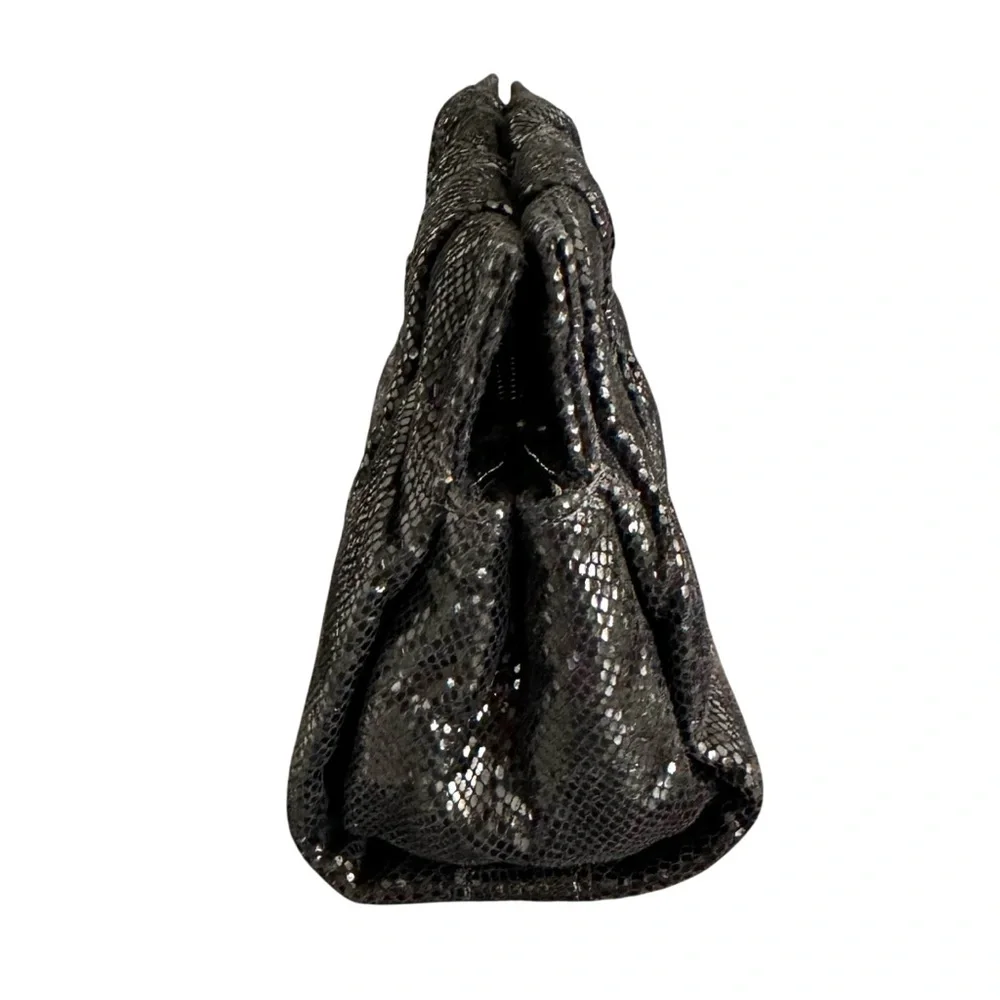 🆕 Henri Bendel Black Snakeskin Evening Bag Clutch